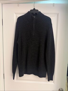 NWT GAP Men's Dark Charcoal Half-Zip Sweater
